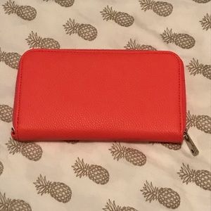 Thirty-One All About the Benjamins Wallet